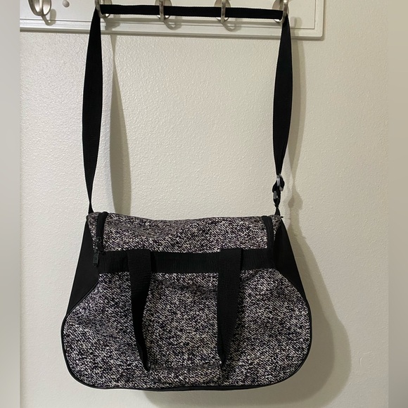 Adidas Gym Bag - Picture 4 of 9